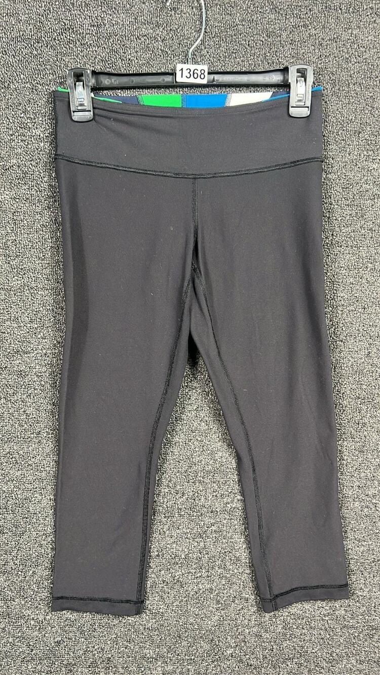 Lululemon Athletica Cropped Leggings Womens Size 6 Black Athleisure